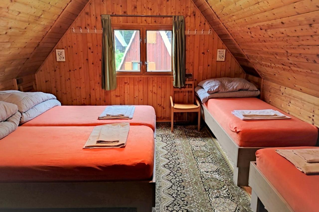 Turisticky Raj Villa Hrabusice Room photo